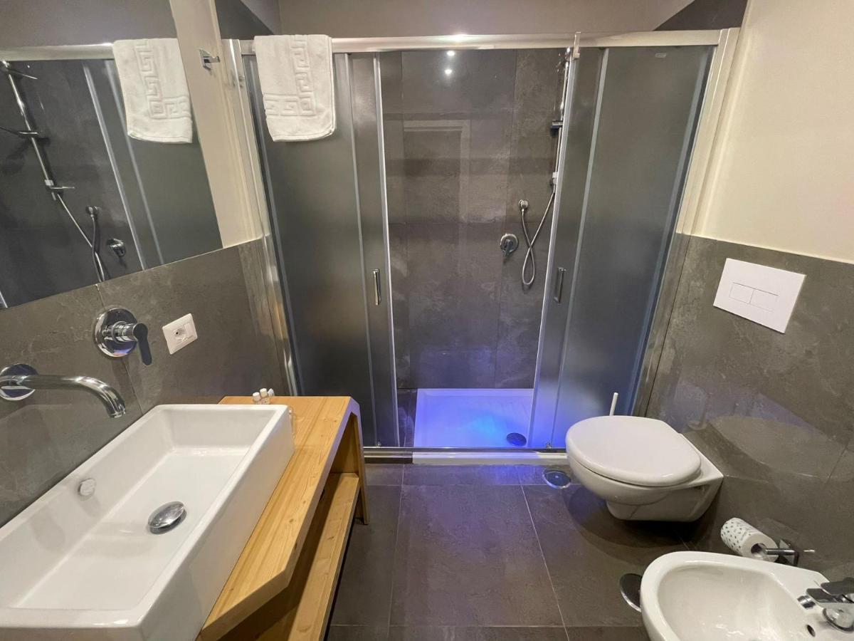 Be Italian Flat Bovio Hotel Naples Luaran gambar