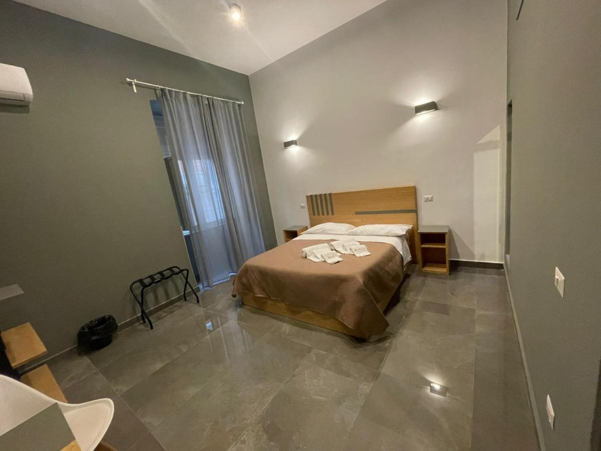 Be Italian Flat Bovio Hotel Naples Luaran gambar