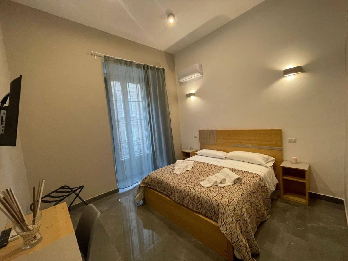 Be Italian Flat Bovio Hotel Naples Luaran gambar