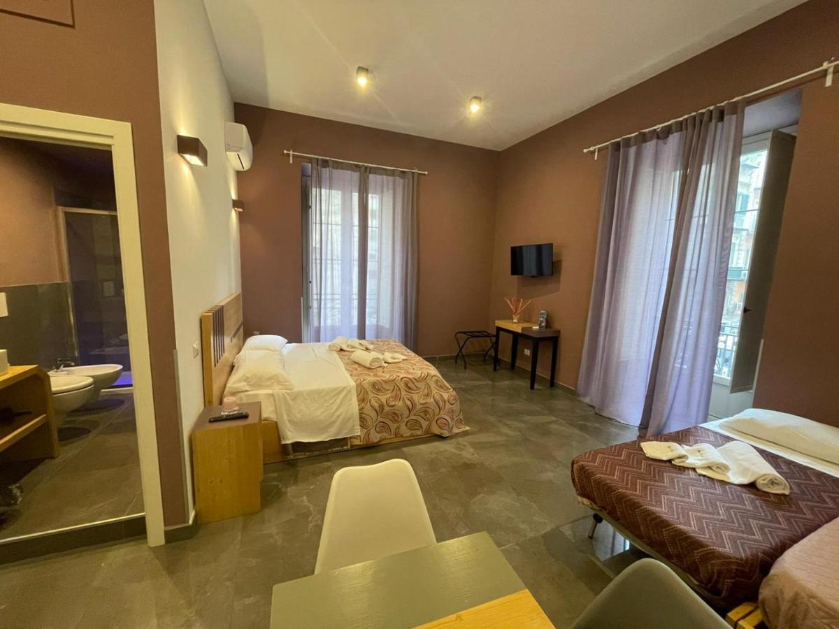 Be Italian Flat Bovio Hotel Naples Luaran gambar