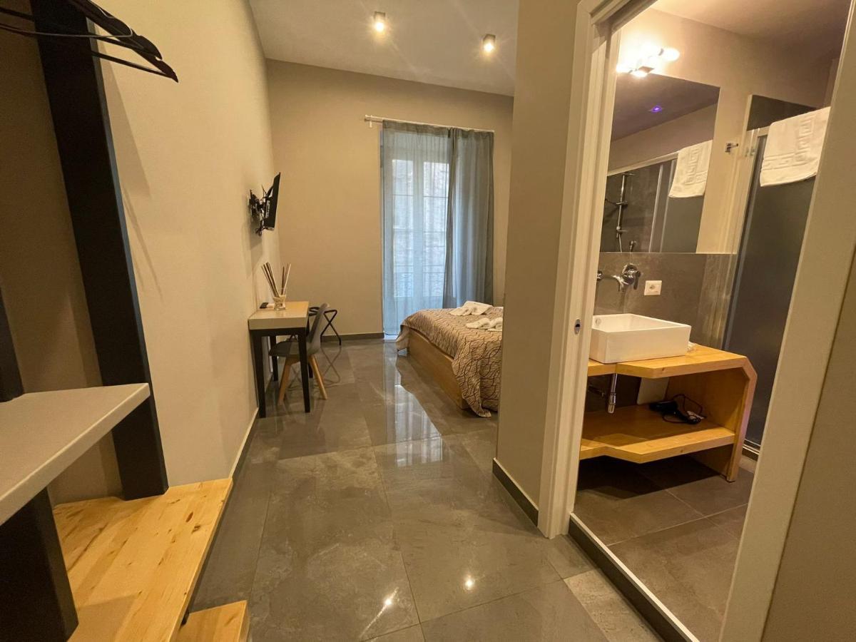 Be Italian Flat Bovio Hotel Naples Luaran gambar