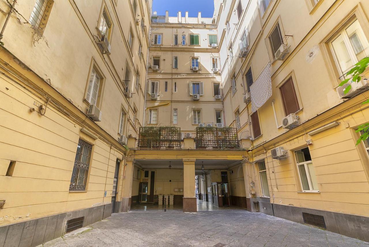 Be Italian Flat Bovio Hotel Naples Luaran gambar