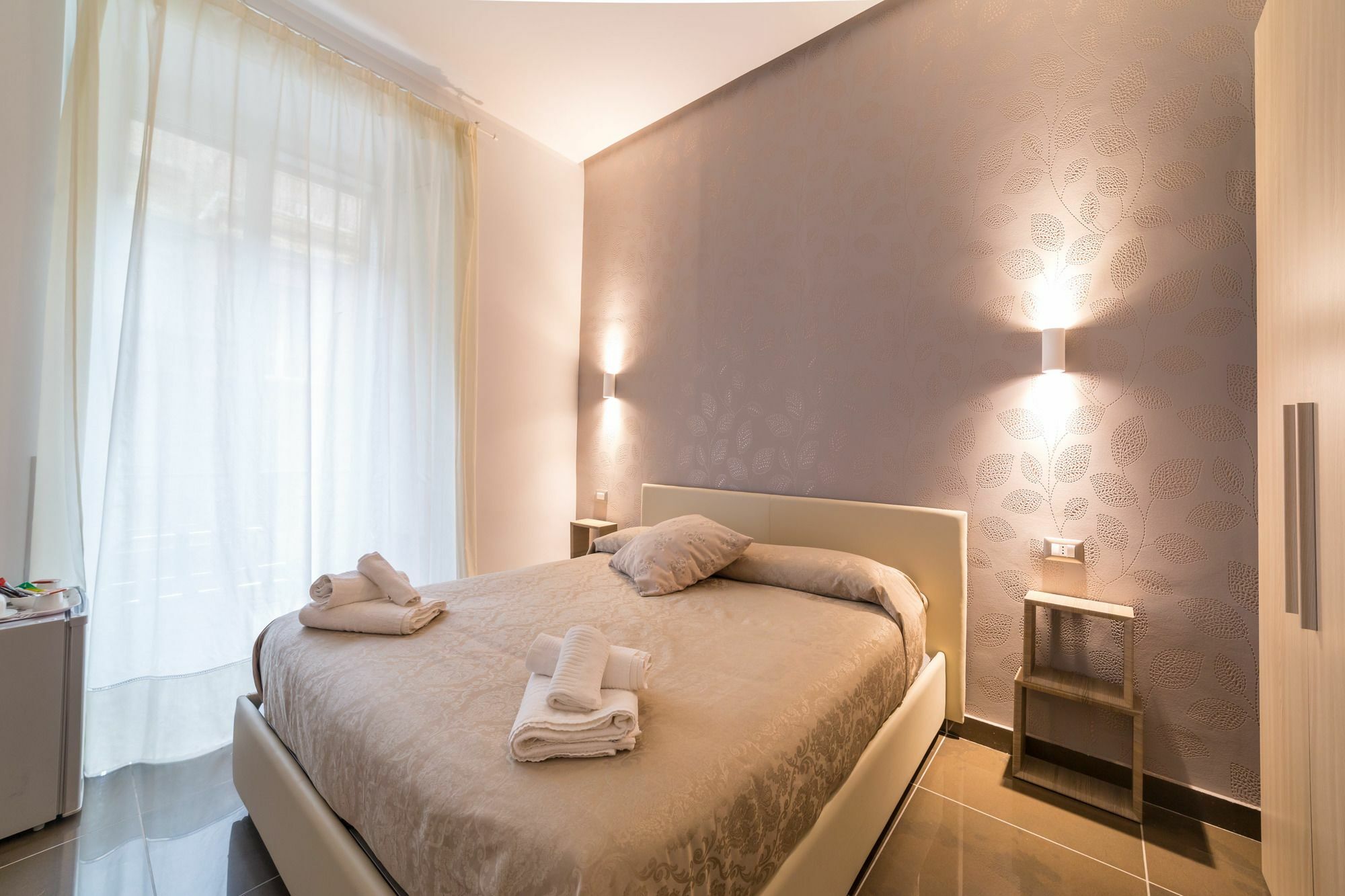 Be Italian Flat Bovio Hotel Naples Luaran gambar