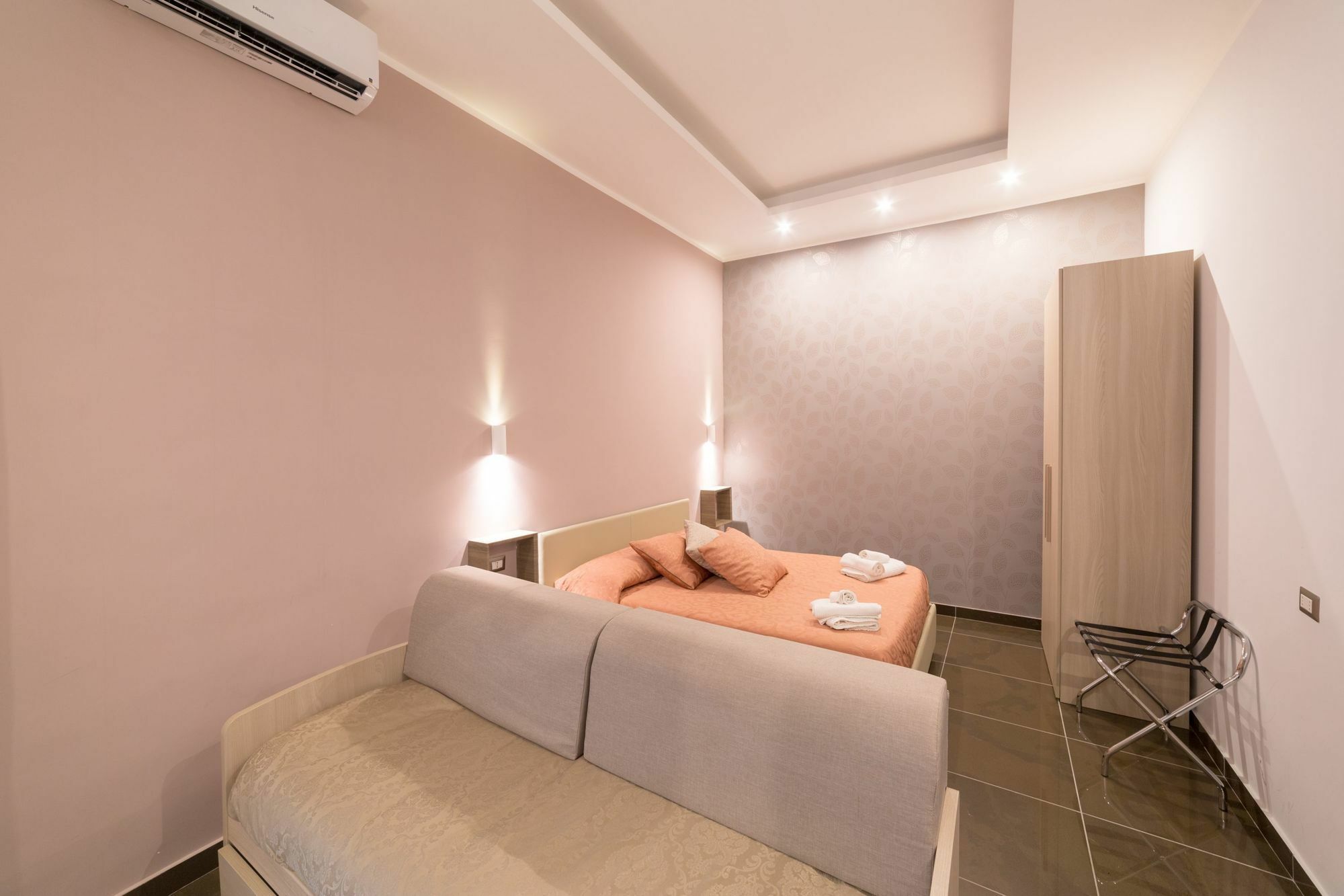 Be Italian Flat Bovio Hotel Naples Luaran gambar